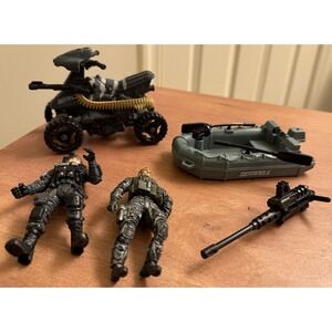 2009 Chap Mei Sentinel 1 Military / Recon Paddle Raft Boat, 4 Wheeler, 2 Figures